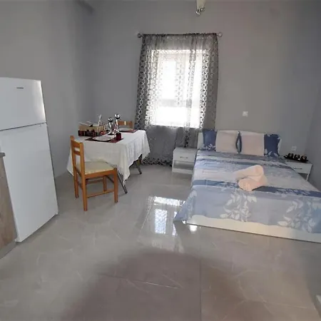 Moshovia Studio στο κέντρο και ήσυχα Hébergement de vacances *
